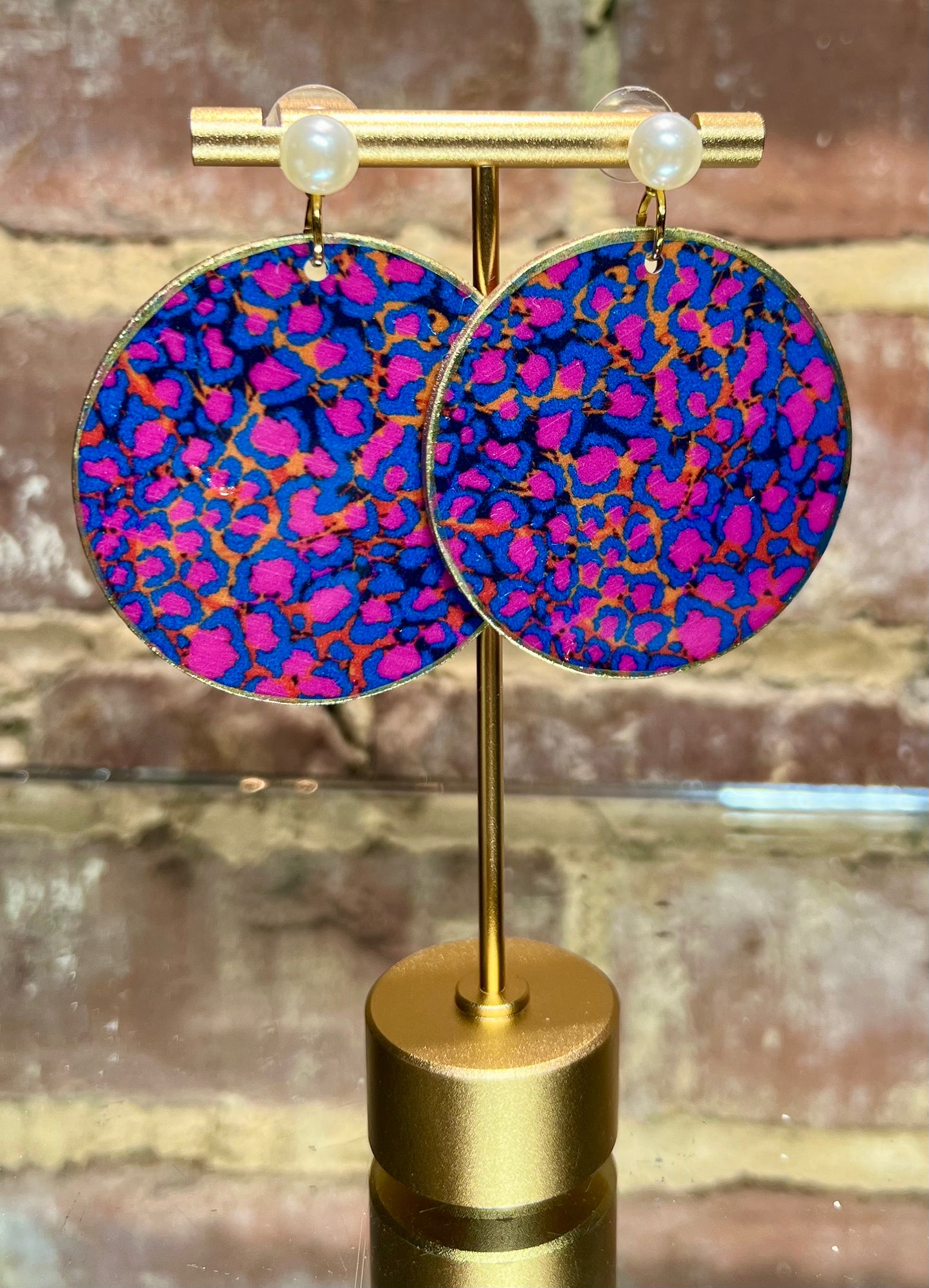 Multi-Colored Round Earrings on Pearl Studs