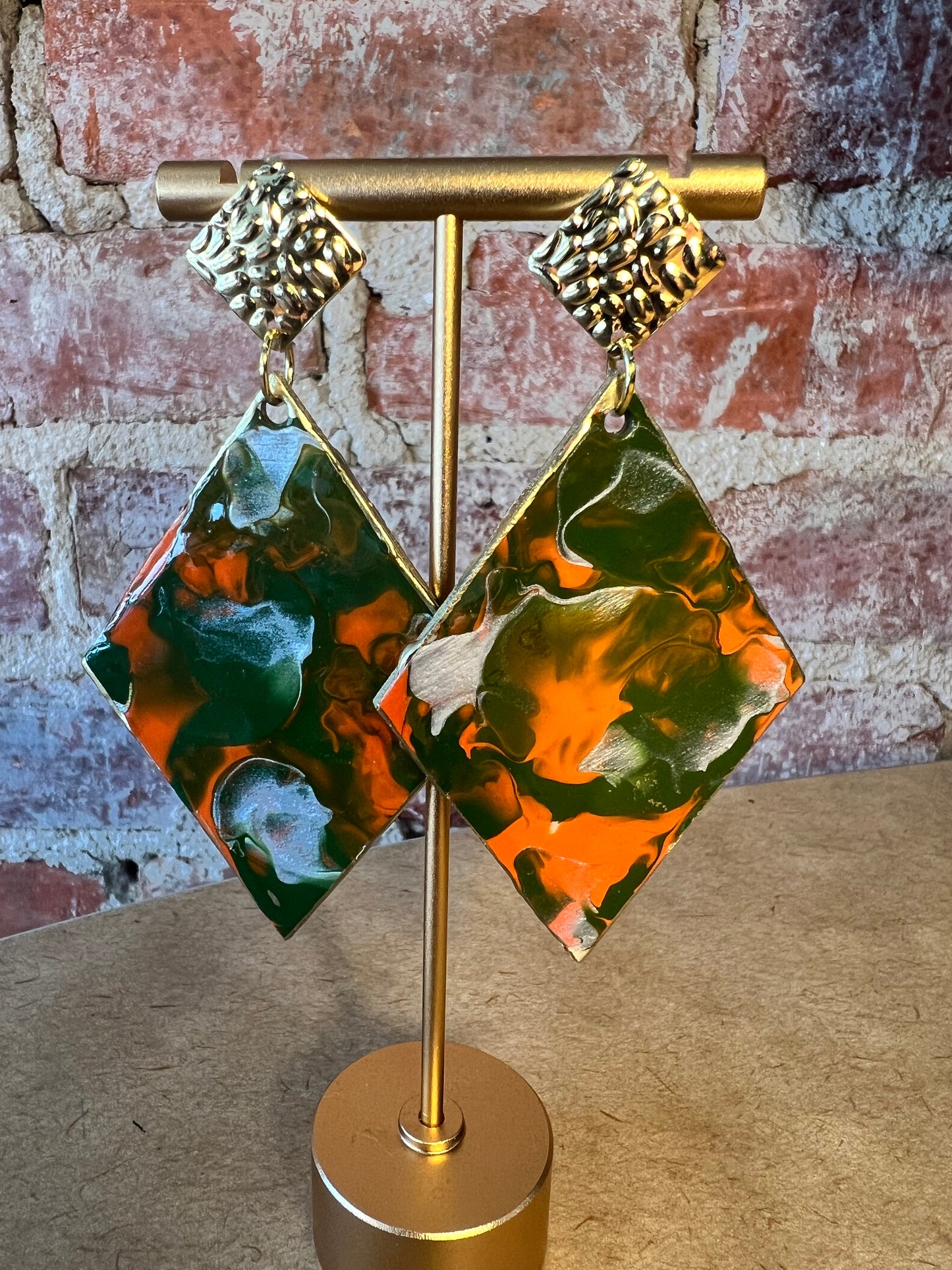 Diamond green,orange and white fluid Art.