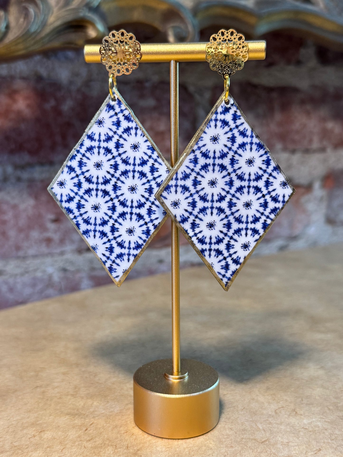 Blue and White Diamond Shaped Earrings on Gold Filigree Stud