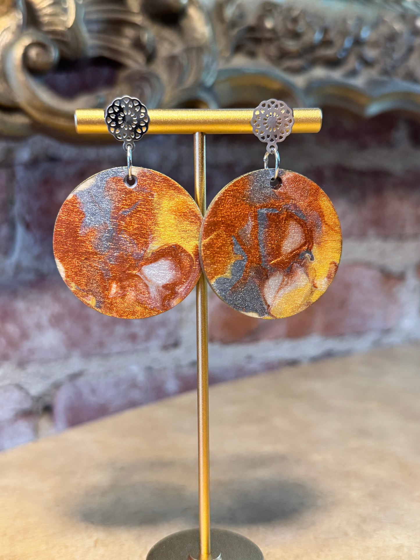 Rust, Silver and Gold Round on Silver Filigree Stud