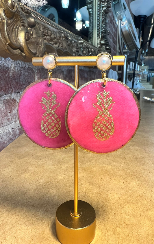 Pink and gold pineapple