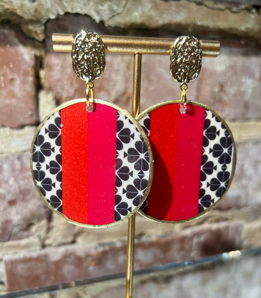 Pink, Orange and Spade Round Earrings on Gold Studs