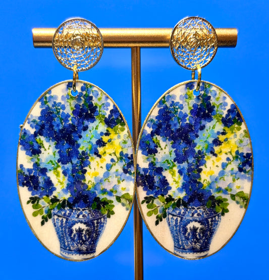 Blues and Yellow Delphinium in Chinoiserie Pot on Gold Filigree Stud