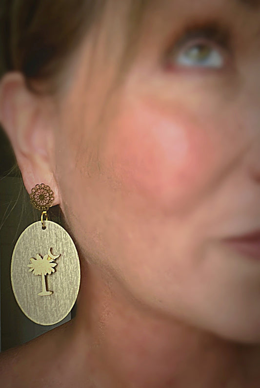 Gold Oval Palmetto Tree